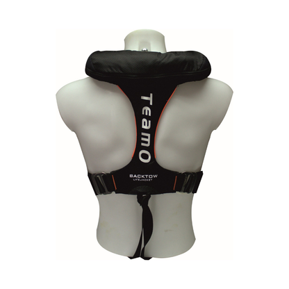 Picture showing the easy fit from behind of the TeamO inflatable PFD.